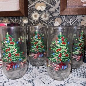 Vintage Holiday Christmas Tree Glass Set